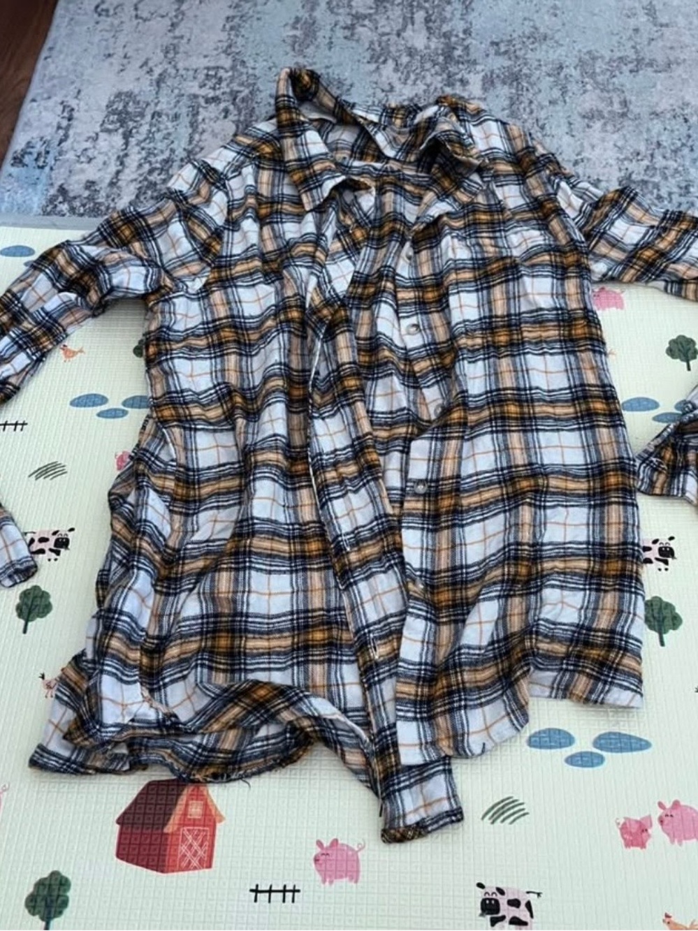 Women’s Plaid Button-Down Flannel Shirt - White & Yellow